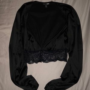 Black low cut ,laced crop top